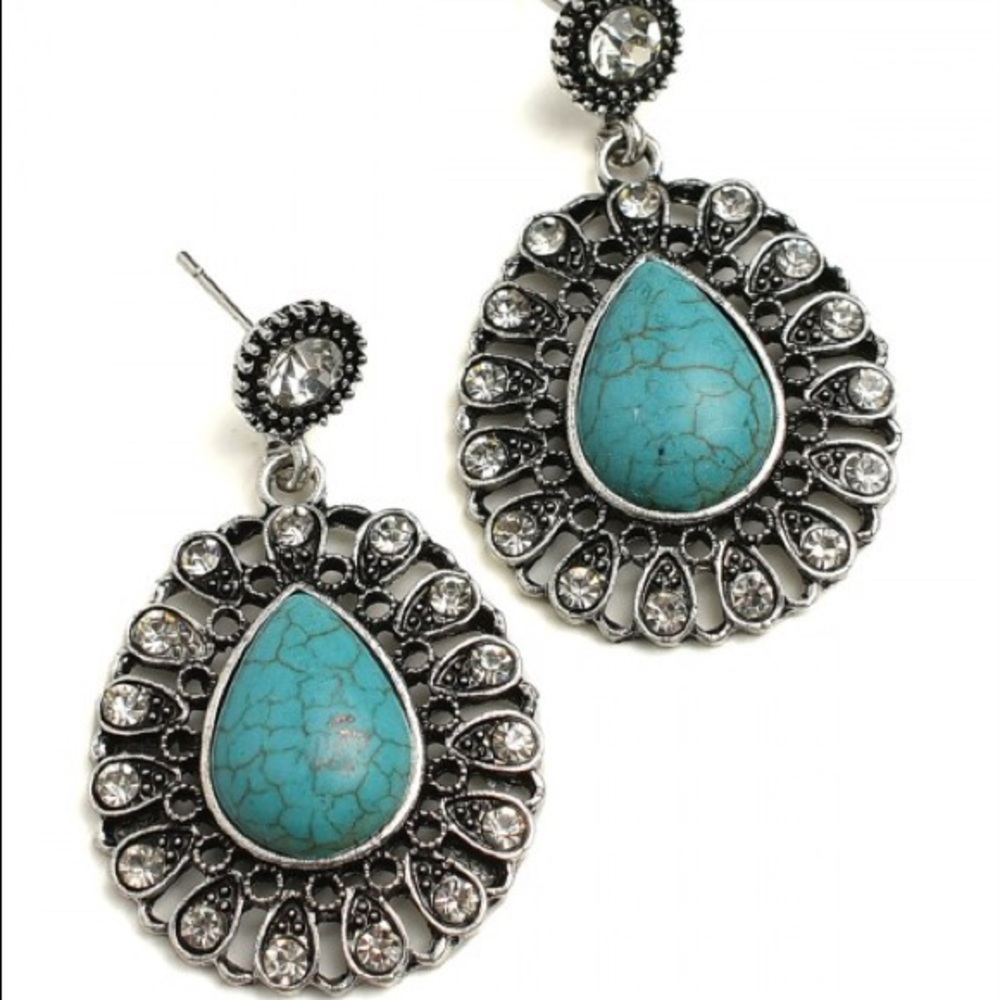 ⚡️ 5/$15 NEW!! Boho Rhinestone Earrings